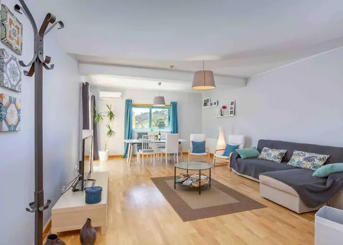 Admirable 1 Bedroom Marina View Apt. Albufeira