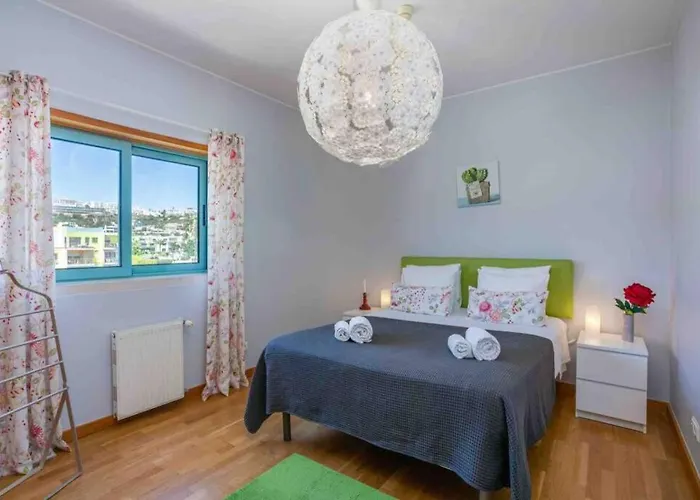 Admirable 1 Bedroom Marina View Apt. Albufeira