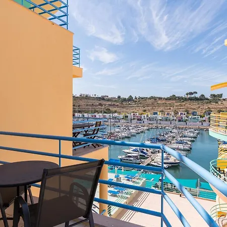 Apartment Admirable 1 Bedroom Marina View Apt. *