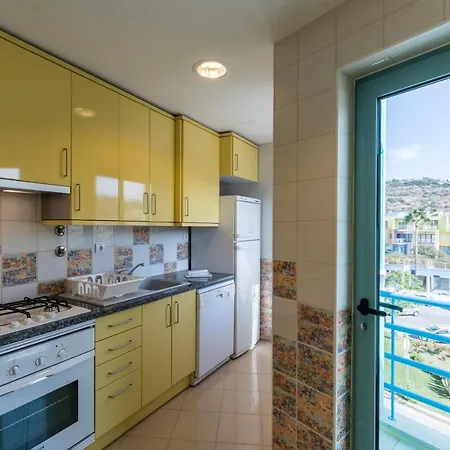 Admirable 1 Bedroom Marina View Apt. *