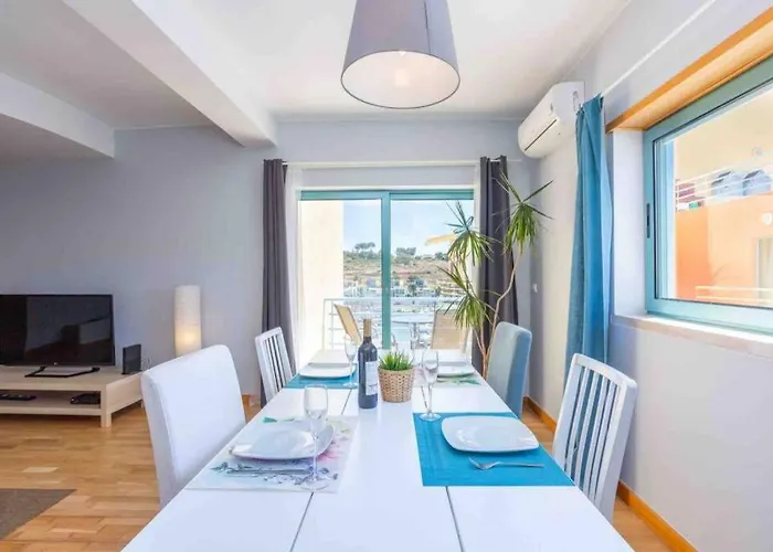 Admirable 1 Bedroom Marina View Apt.