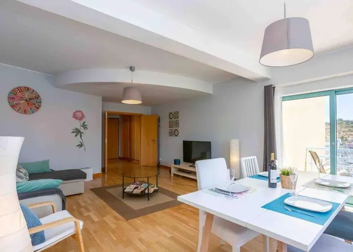 Admirable 1 Bedroom Marina View Apt. *